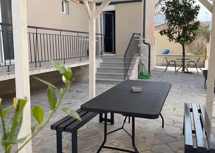 Anastasias House * 斯塔夫罗斯